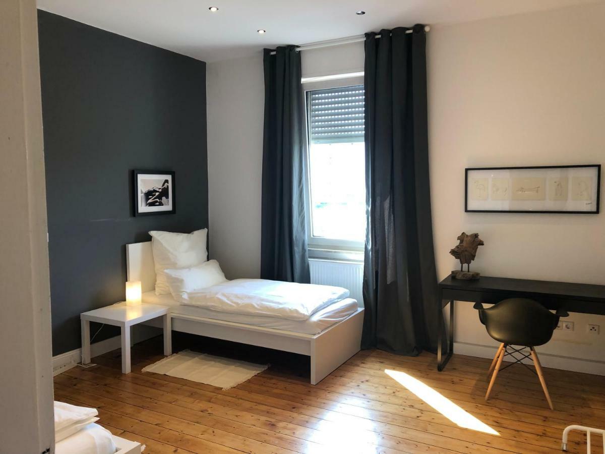 Luxe Apartment Am Rhein Вормс Екстериор снимка